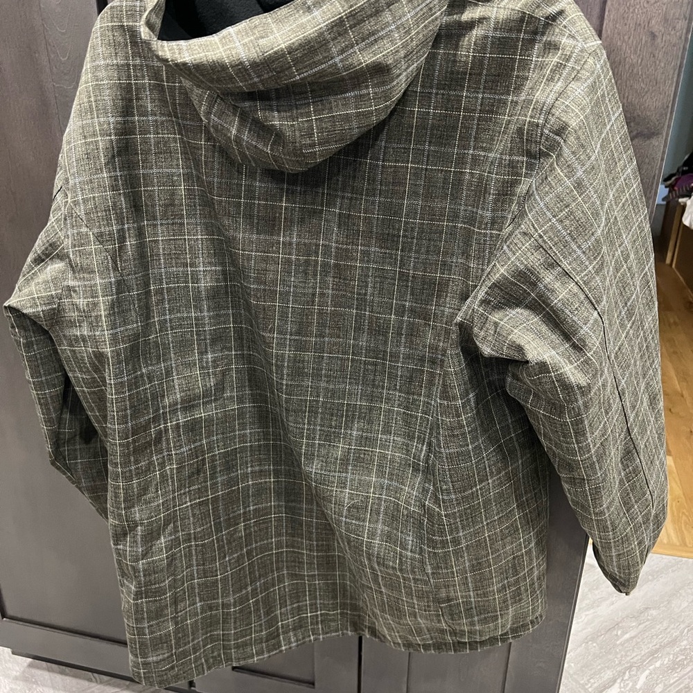 Winter Coat - image 6